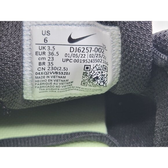 Nike Women's Tanjun Running‎ Shoe in Black Size 6 DJ6257-002 - Picture 8 of 10